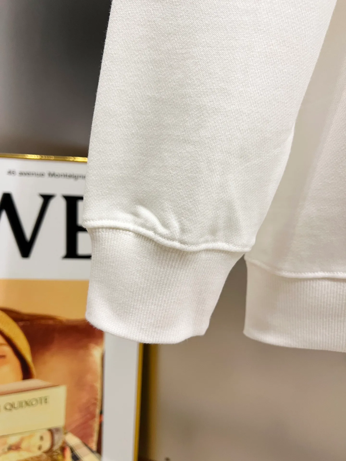 🅿️260 1v Louis* 2025 Autumn and Winter New Style Customized Double Yarn Fabric Round Neck Long Sleeve Sweater Classic Letter Foaming Technology High-End Version! The same loose version for men and women S M L XL XXL five sizes color black white